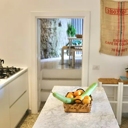 Casa vacanze Artistic With Sea Views Near