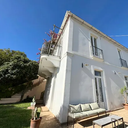 Artistic With Sea Views Near Casa vacanze *